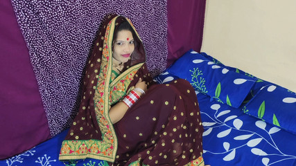 देसी सोना भाभी का अपने पति के साथ हॉट रोमांस और सेक्स