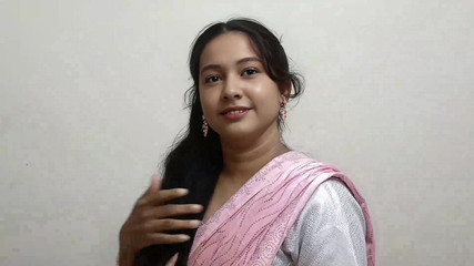 देसी हॉट एयर होस्टेस को साड़ी में यात्री ने चोदा