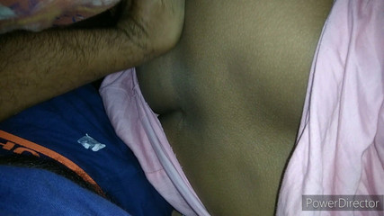 पूजा चुपचाप चुदवाती रही