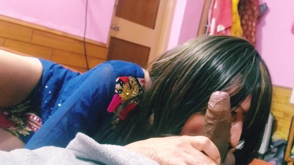 एक अच्छी वेश्या बनने के लिए फूहड़ पत्नी को प्रशिक्षण देना