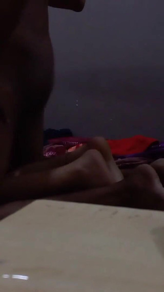 देसी गर्लफ्रेंड को बच्चा चाहिए