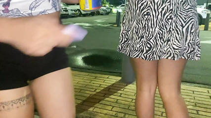 मैंने एक टैक्सी के अंदर अपनी गर्लफ्रेंड के साथ चुदाई की