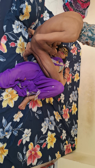 शाभ्यता भाभी को उसके बॉयफ्रेंड ने चोदा