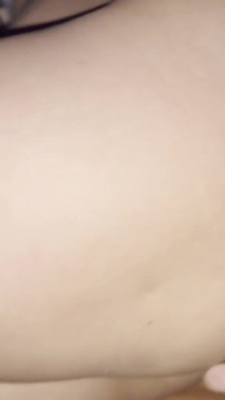 मेरी बड़ी गांड वाली कामुक पत्नी की हार्डकोर चुदाई, वह मेरे डिक की सवारी करना पसंद करती है