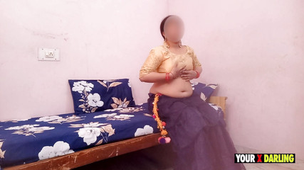 सौतेली माँ ने ऑनलाइन कंडोम ऑर्डर किया और उसके सौतेले बेटे ने उसे रंगे हाथ पकड़ लिया और कंडोम के साथ उसकी चुदाई की