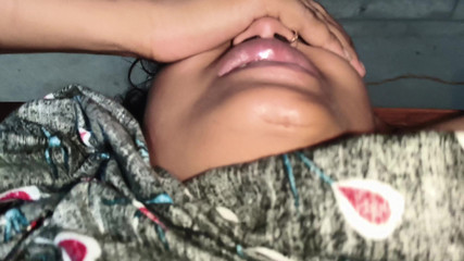 देसी हॉट सेक्सी भाभी वापस आ गई है, फुल बॉडी टूर और छोटी चुदाई और सह