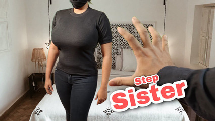 काम के बाद मेरी सौतेली बहन को चोदना और घर पर किसी का नहीं होना, उसे यह पसंद है