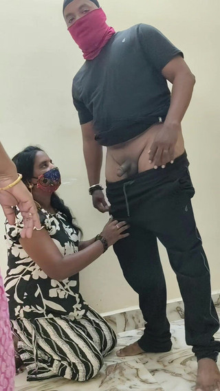 पड़ोसी चोदता है