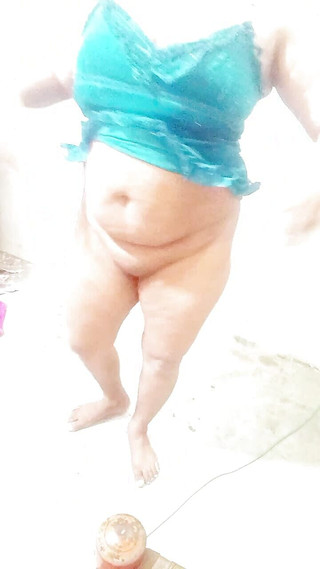 देसी भाभी ने देवर जी के साथ सेक्स के दौरान पेशाब की भारतीय धार छोड़ी