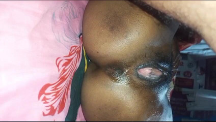 रात को देसी सौतेली चाची के स्तन दबाये और छोड़ दिये