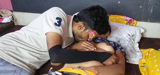 एक गर्लफ्रेंड और तीन बॉयफ्रेंड तीन कुछ सेक्स