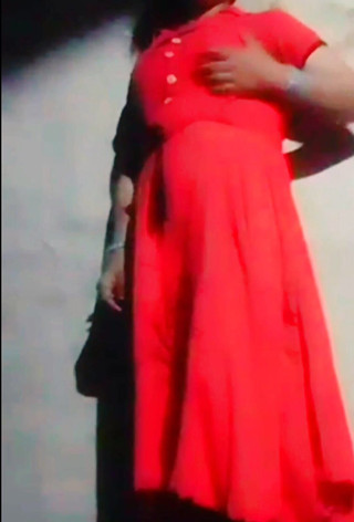 मेरी गर्म चूत और गांड के बारे में तो पूछो ही मत, दोनों ही लंड की प्यासी हैं। मेरे स्तनों को अपने मुँह में लेकर चूसो और कमर पकड़ो और धक्का दो