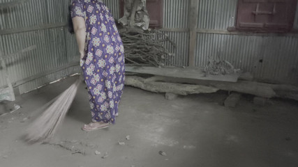 स्पष्ट ऑडियो के साथ देसी हॉट भाभी की बड़े लंड वाले देवर के साथ चुदाई