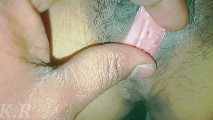 18 साल की सेक्सी लड़की