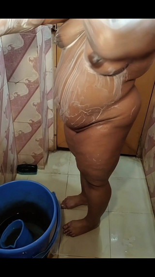 देसी कामुक एमआईएलए भाभी फिंगरिंग