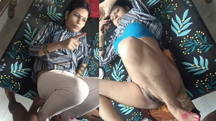 मैंने रक्षाबंधन पर अपनी सौतेली बहन को चोदा