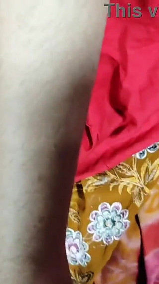 देवर ने भाभी को रात भर बिस्तर पर चोदा जोर जोर से