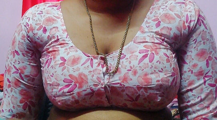 हॉट और सेक्सी देसी भारतीय महिला सेक्स करती हुई