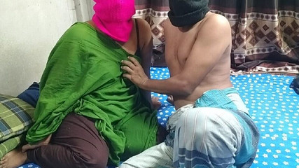 पति के साथ गांव की पत्नी पूरी मस्त हॉट लड़की