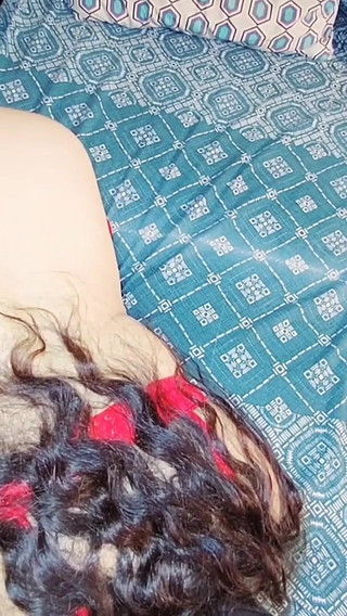 भारतीय सौतेले पिता और सौतेली बेटी के बीच उत्कृष्ट गुदा सेक्स