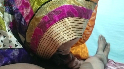 पूजा अपने सौतेले भाई के साथ सेक्स करती है