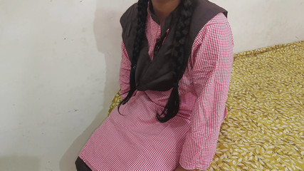 गांव की कॉलेज गर्ल को पटाकर चोदा और उसके मुंह में लंड डाल दिया