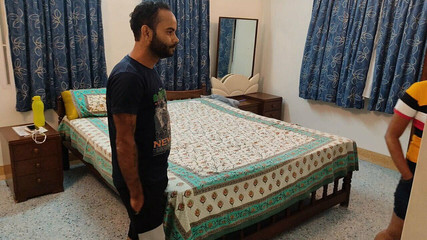 एक देसी जोड़ा हनीमून