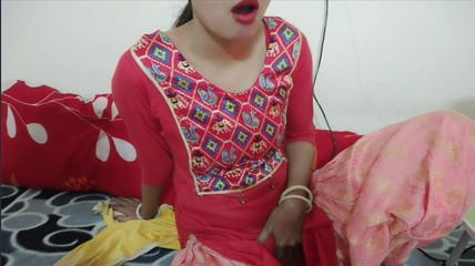 सारा उसे सिखाती है कि अपनी भावी GF टीचर को छात्र के साथ सेक्स करके कैसे संतुष्ट किया जाए