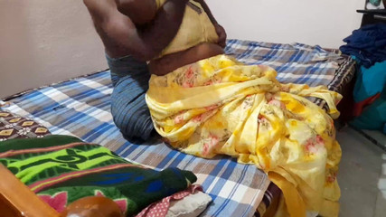 भारतीय भाभी पहली बार मुख-मैथुन देती है और गर्म लंड पर सवारी करती है