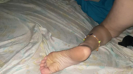 मेरे पड़ोसी ने मुझसे उसकी मालिश करने के लिए कहा