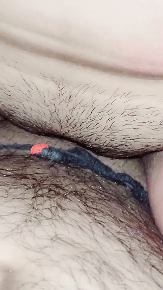 देसी गांव की लड़की का घर में बना सेक्स 87