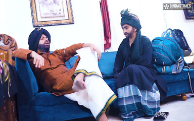 भारतीय ट्रक ड्राइवर एक लड़की में बदल गया और असली ट्रक मालिक के साथ जमकर चुदाई की