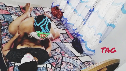 बड़ी गांड वाली प्रेमिका अपने प्रेमी के साथ बिस्तर साझा करने के लिए सहमत हो गई