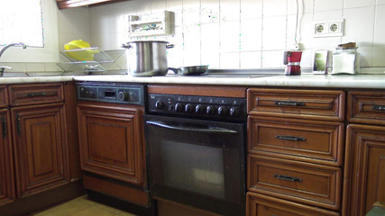 धोखा दे रही स्टेपाउंटी इसे गधे में ले जाती है