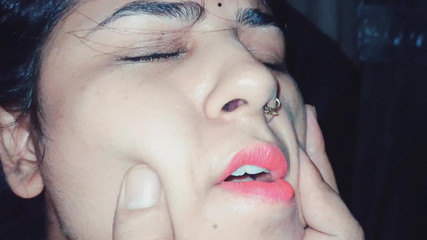 सौतेले भाई के बड़े लंड के साथ लतिका का कामुक चेहरा