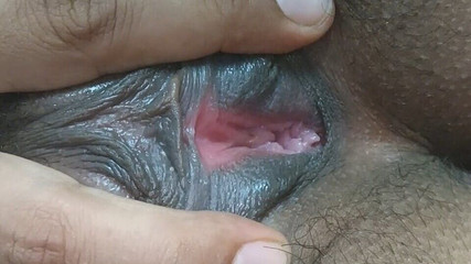 सेल्फ बूब्स प्रेस और पुसी फिंगरिंग