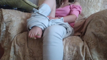 एशियाई लड़की सुंदर शरीर वाली लड़की और देसी प्रेमी बेडरूम में अपने बड़े लंड के साथ उसकी चूत में और उसके मुँह में वीर्य के साथ