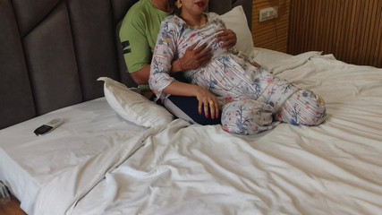 शरारती सारा भाभी ने कुंवारी किशोरी देवर को चोदना सिखाया और देवर ने उसे चोदा