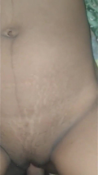 गांव की मूलनिवासी नर्स को घर बुलाकर चोदा