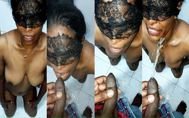 मेरा बॉयफ्रेंड पेशाब रोक नहीं सकता इसलिए मेरे मुँह में पेशाब कर देता है और मुझे यह पसंद है