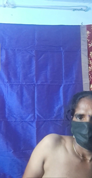 भारतीय तमिल गांव की चाची पूर्ण शारीरिक नग्न वीडियो कॉल