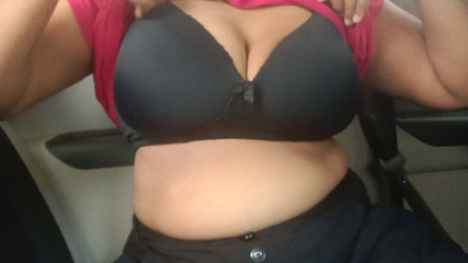 कार में जोखिम भरा भारतीय सेक्स