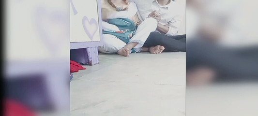 वैलेंटाइन डे पर कॉलेज स्टूडेंट की चुदाई वीडियो चिपकाई