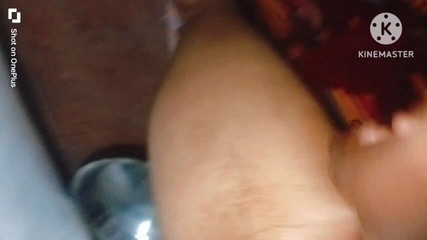 जब उसका पति बाहर गया तो पड़ोसी स्टेपाउंटी ने घर बुलाया और पूरी रात उसे छोड़ दिया