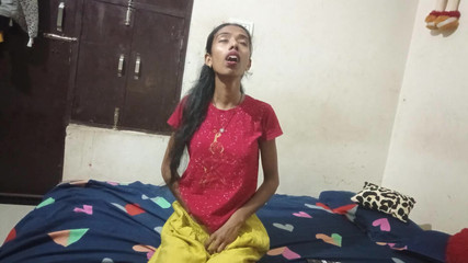 देसी भाभी ने अपने ससुर को चूमा और उनका भी चूसा