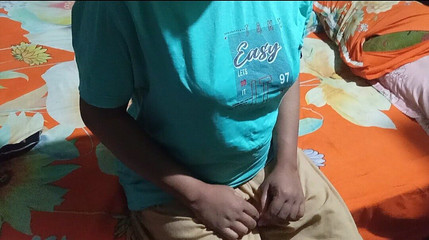 मैं उसे पढ़ाने गया था, लेकिन मेरा शरारती देसी छात्र एक बहुत अलग पाठ चाहता था