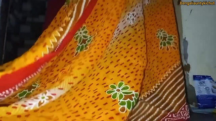 मुझे बहुत ठंड लग रही है इसलिए मैंने अपनी पोशाक बदल ली।