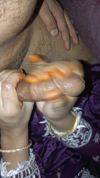 सेक्सी गोरी लड़की बीबीसी के लिए स्क्विर्टिंग के बाद गीली हो रही है