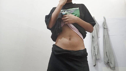 ऑफिस में भारतीय देसी हॉट लड़की के कपड़े उतारना, एनआरआई स्ट्रिपटीज़