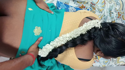 तमिल सौतेली माँ को अपने सौतेले बेटे के साथ इतनी गर्म कराहते हुए दर्दनाक गुदा मैथुन मिला